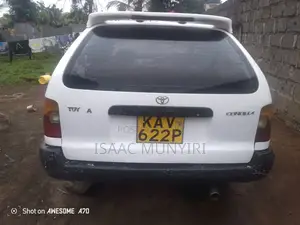 Toyota Corolla 1998 White