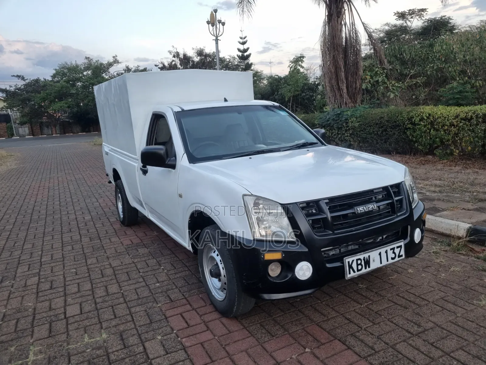 Isuzu D-MAX 2013