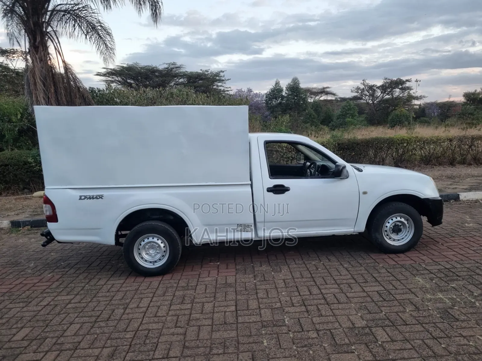 Isuzu D-MAX 2013