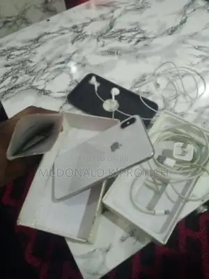 Apple iPhone XS Max 256 GB White
