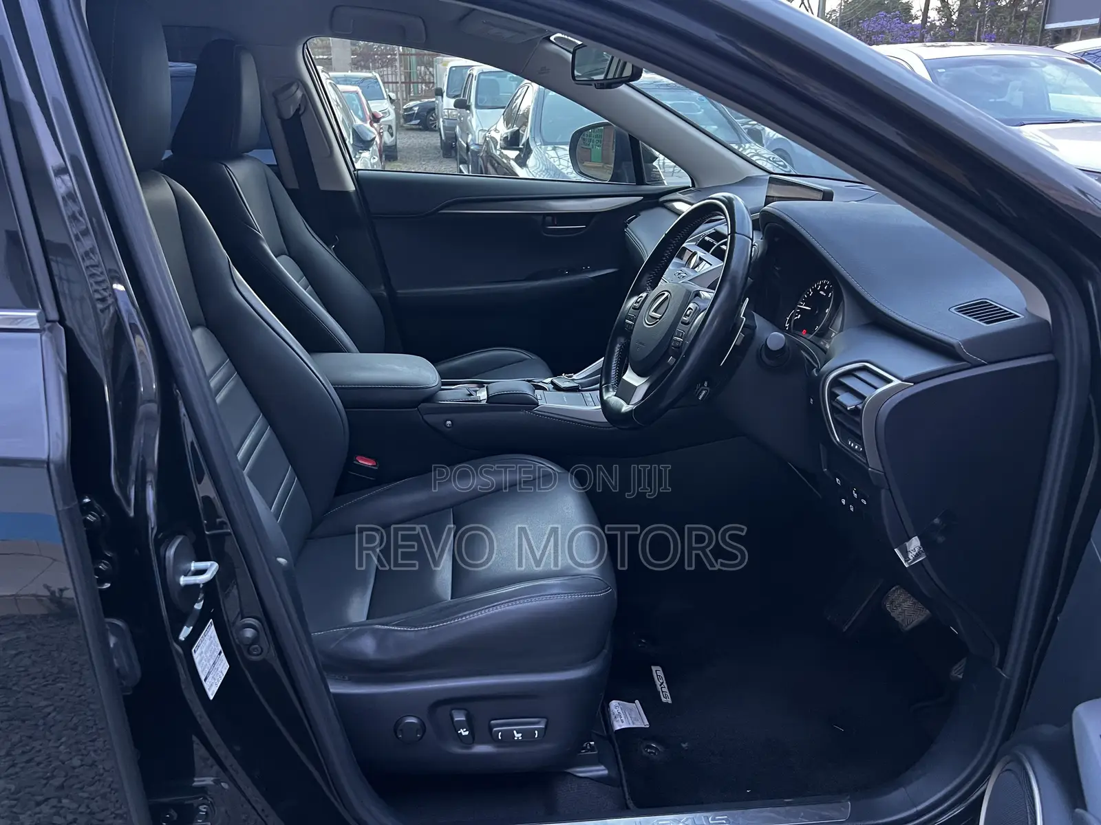 Lexus NX 300 FWD 2019 Black