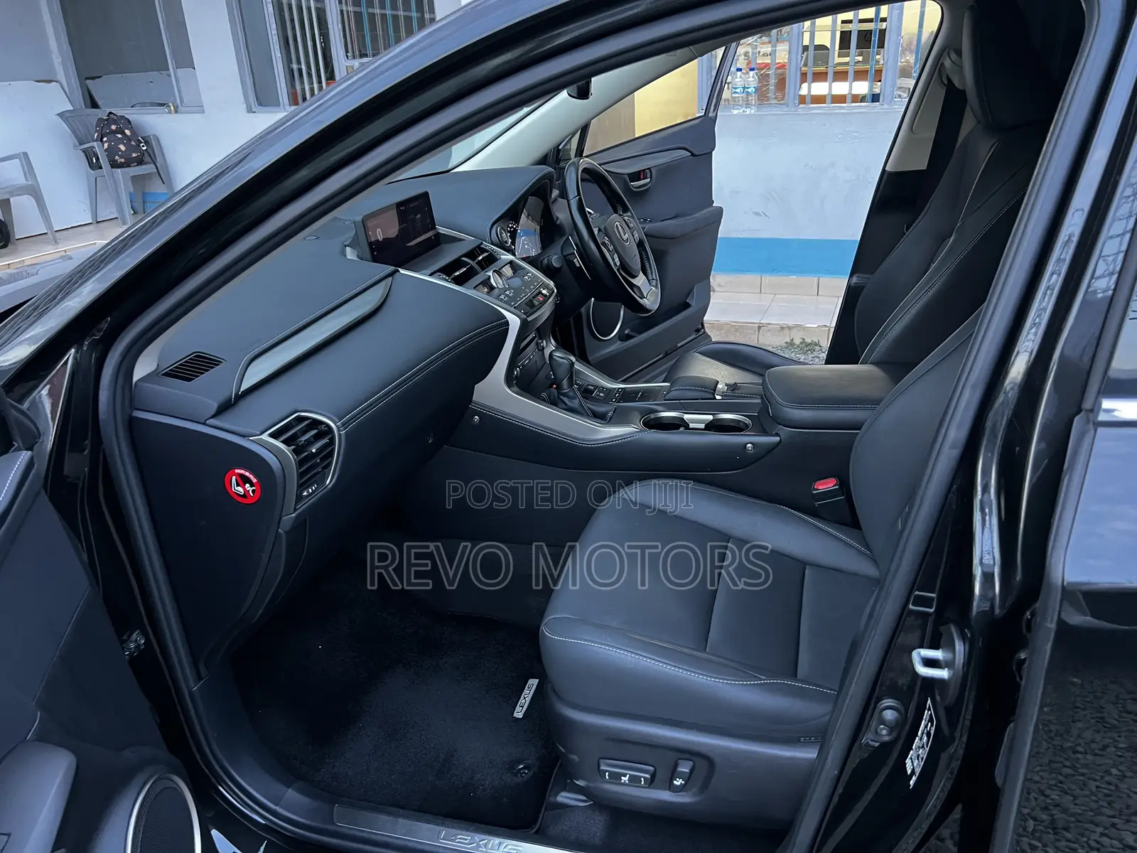 Lexus NX 300 FWD 2019 Black