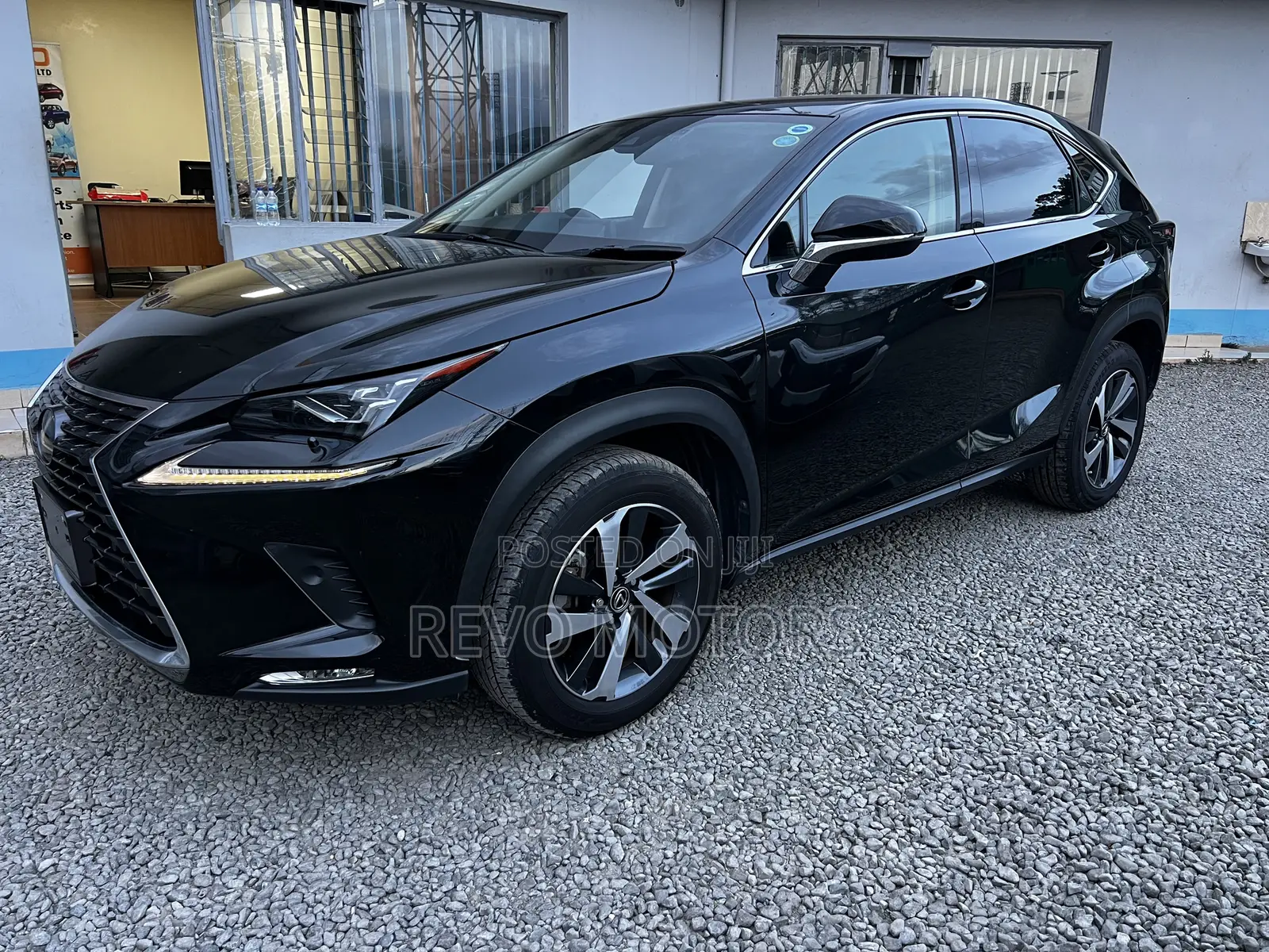 Lexus NX 300 FWD 2019 Black