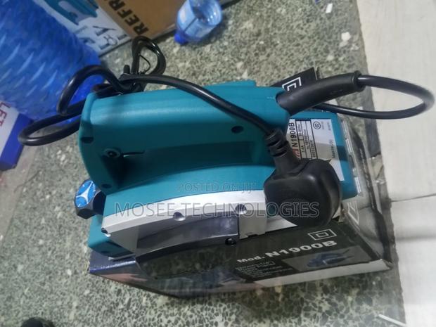 Makita M1900B Electric Wood Planer