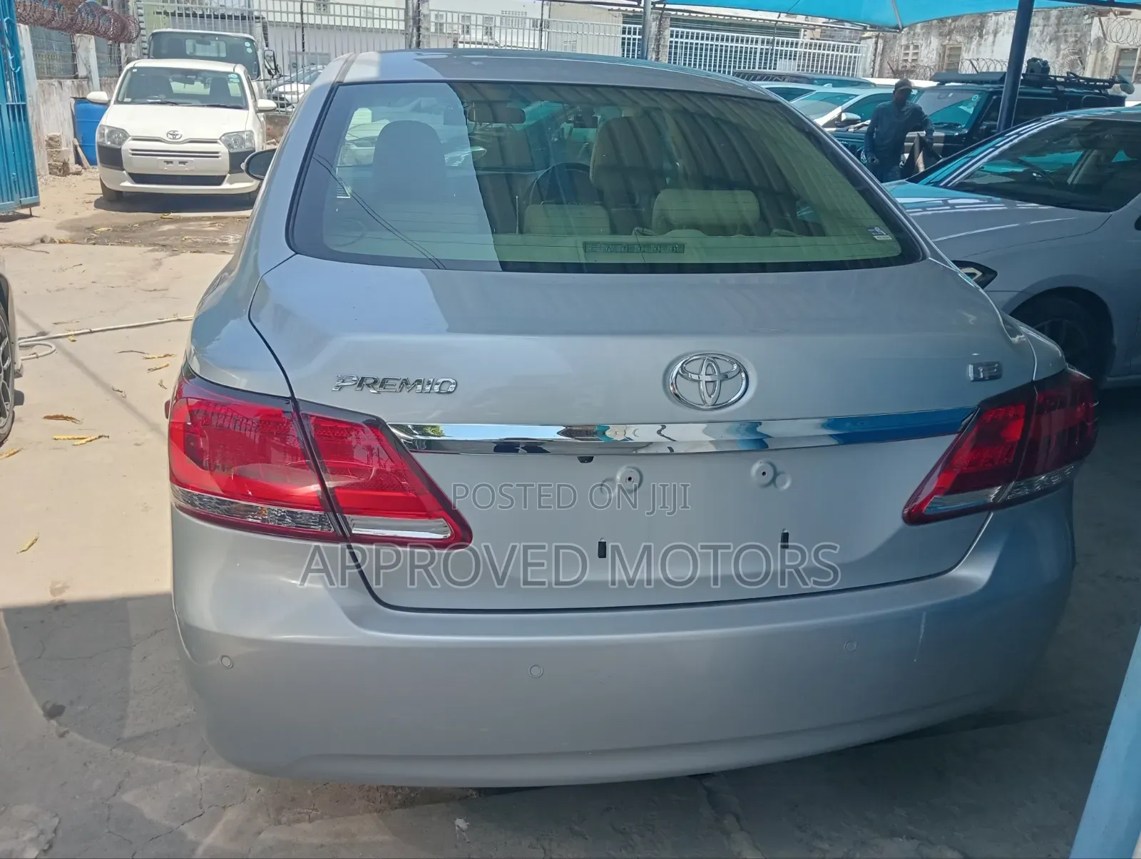Toyota Premio 2019 Silver
