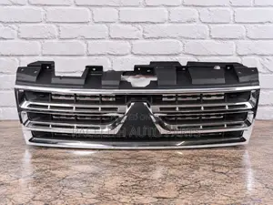 FPI Front Grille Mitsubishi Pajero 2009 - 2010 Chrome Painted Black