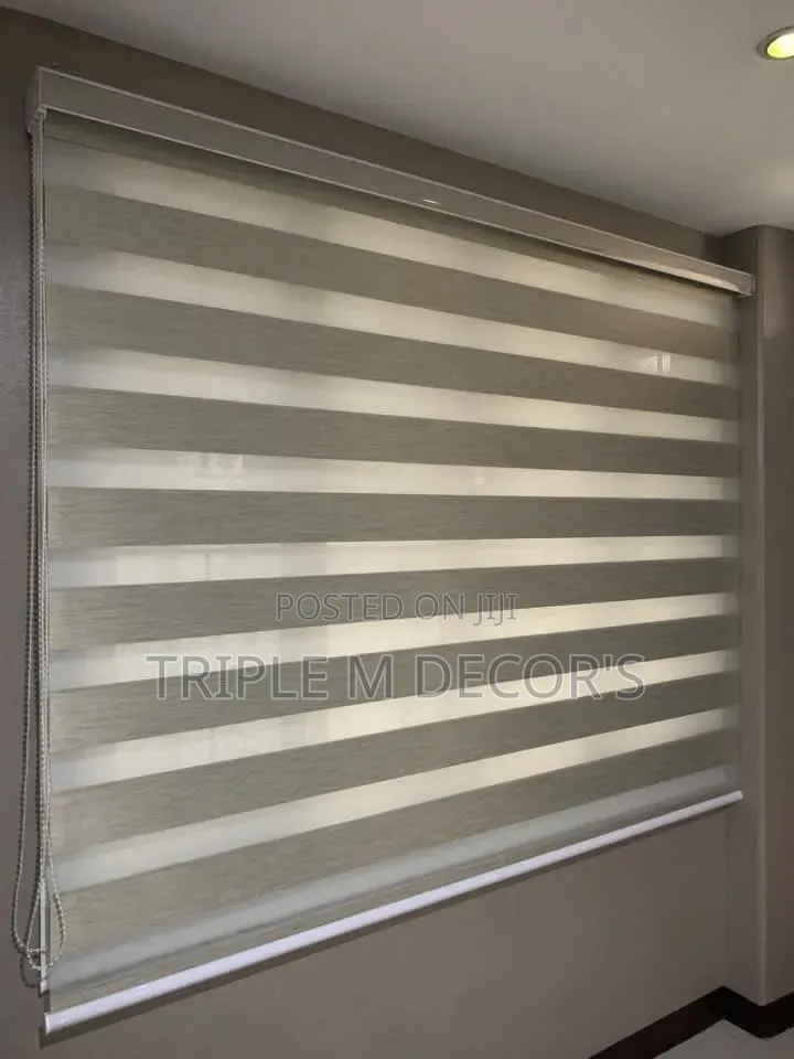 Contemporary Horizontal Blinds – Sleek Style for Modern Homes