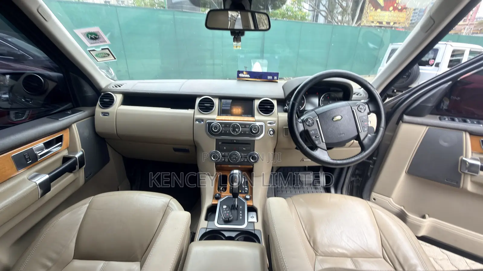 Land Rover Discovery 2010 Gray