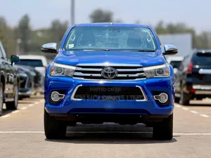 Toyota Hilux Revo Double Cab Deisel 2.4 AWD 2019 Blue