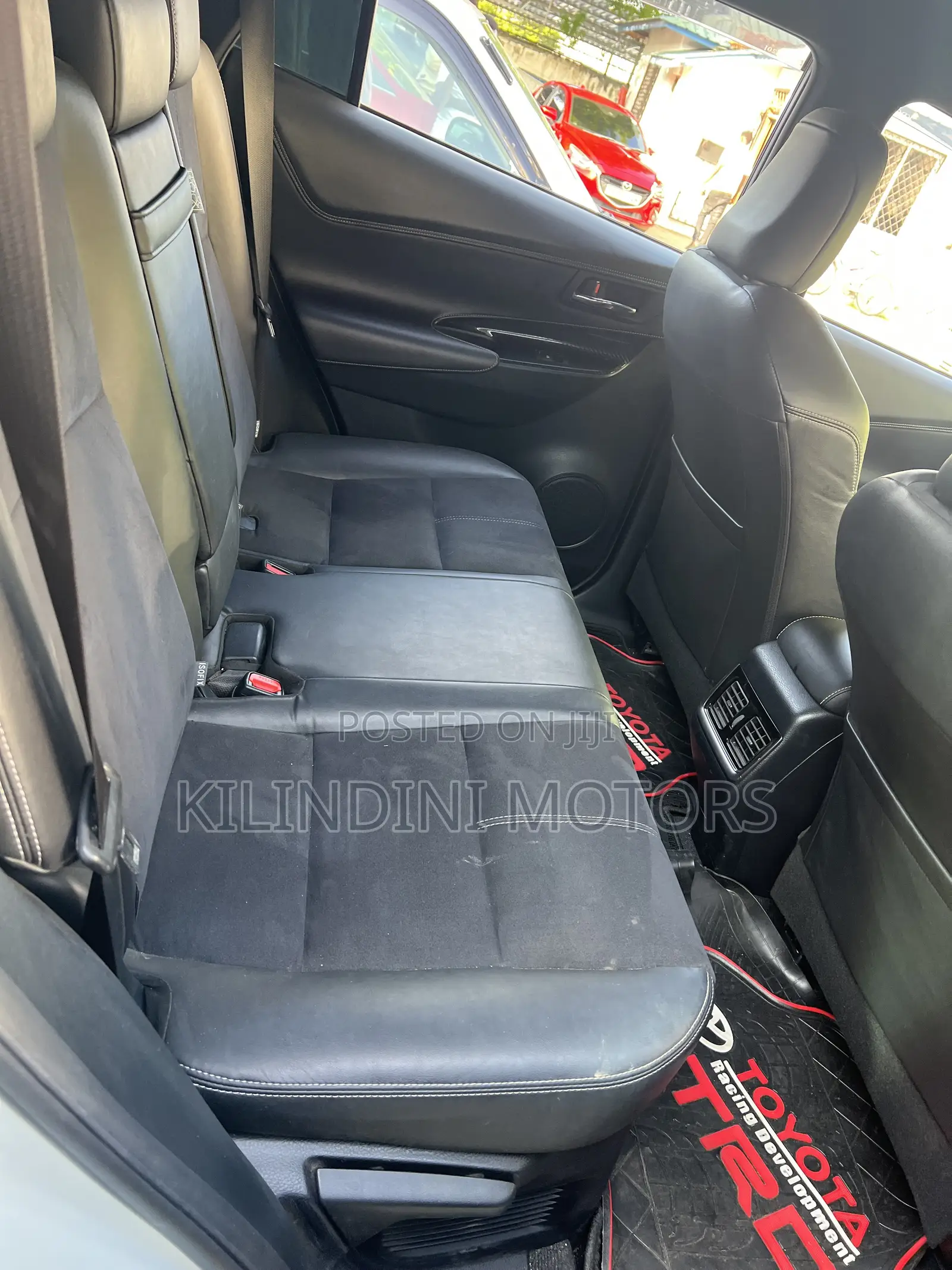 Toyota Harrier 2017