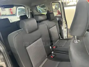 Toyota Sienta 2021