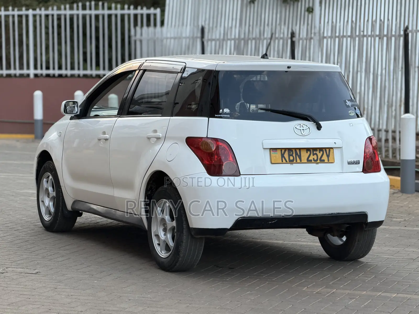 Toyota IST 2004 White