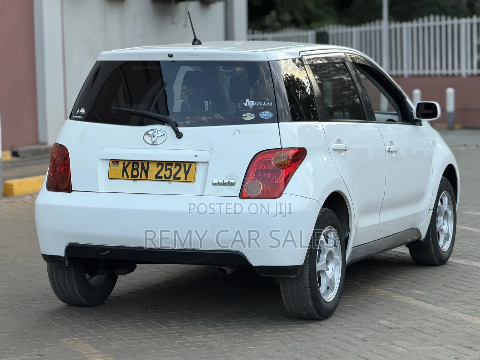 Toyota IST 2004 White