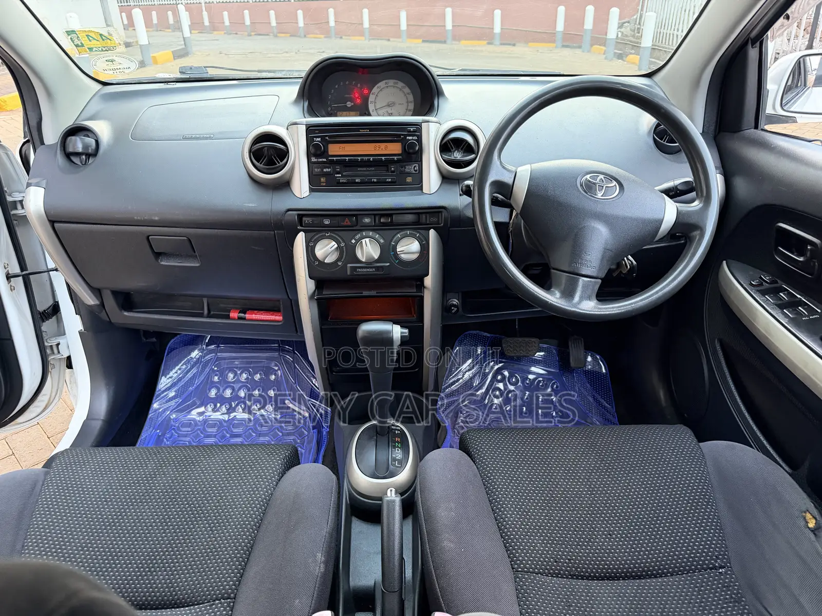 Toyota IST 2004 White