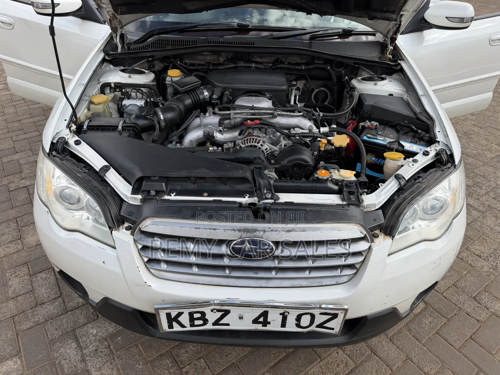 Subaru Outback 2004 White