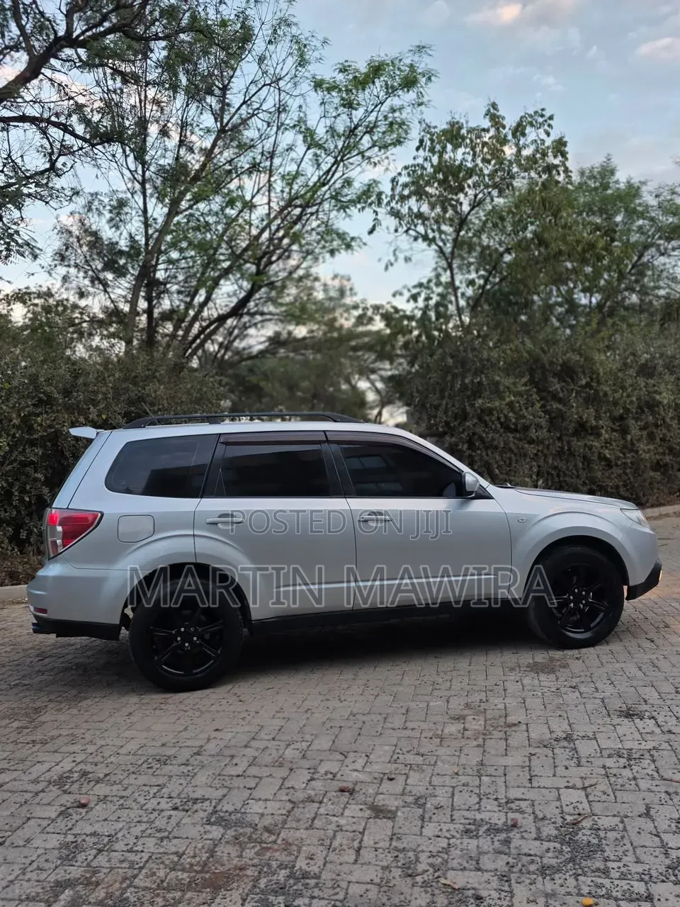 Subaru Forester 2010 Silver