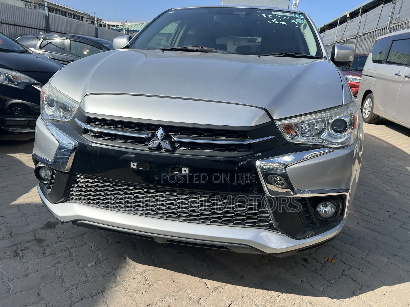 Mitsubishi RVR 2020 Silver