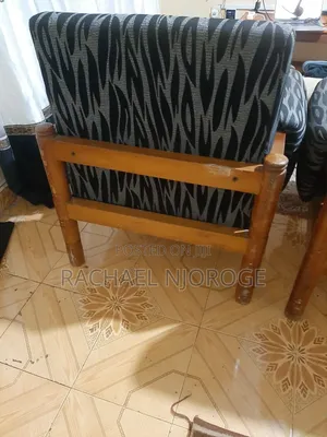 2 Seat Chairs