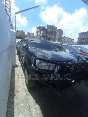 Toyota Hilux 2019 Black