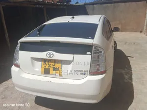 Toyota Prius Liftback 2009 White