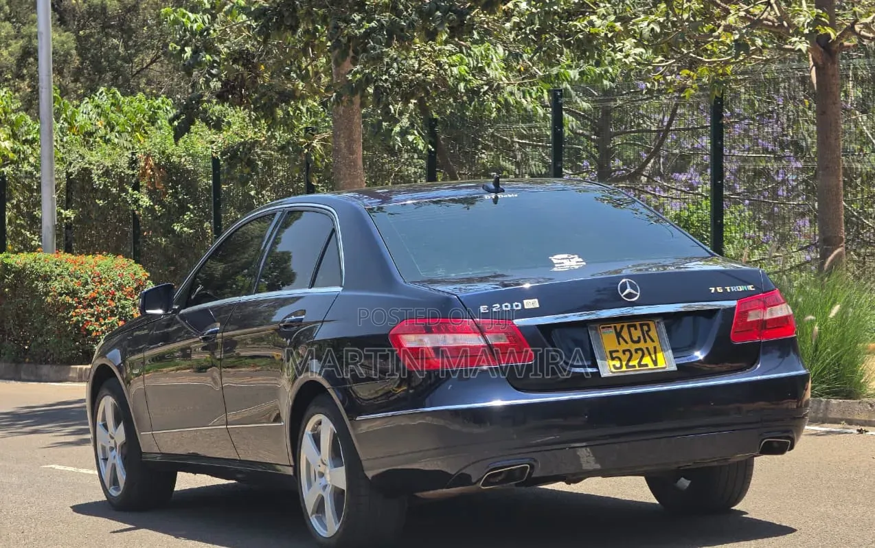 Mercedes-Benz E250 2012 Gray