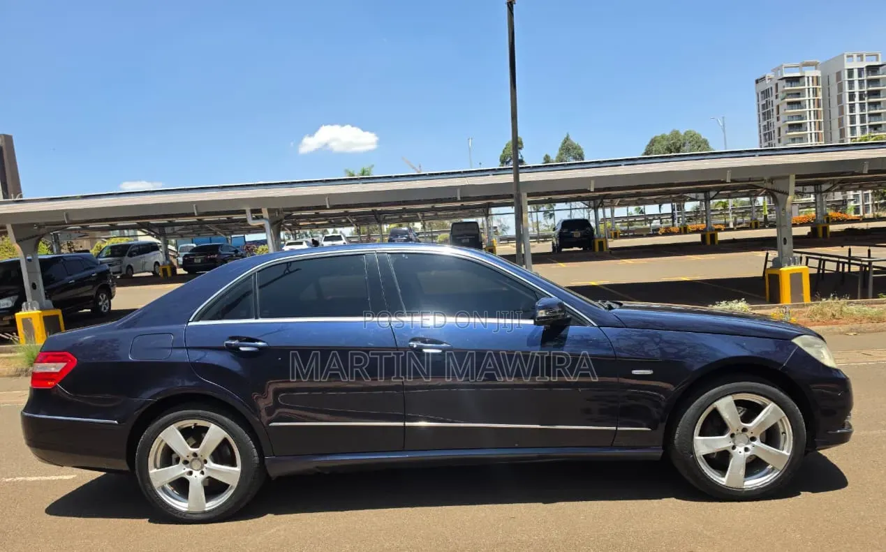 Mercedes-Benz E250 2012 Gray