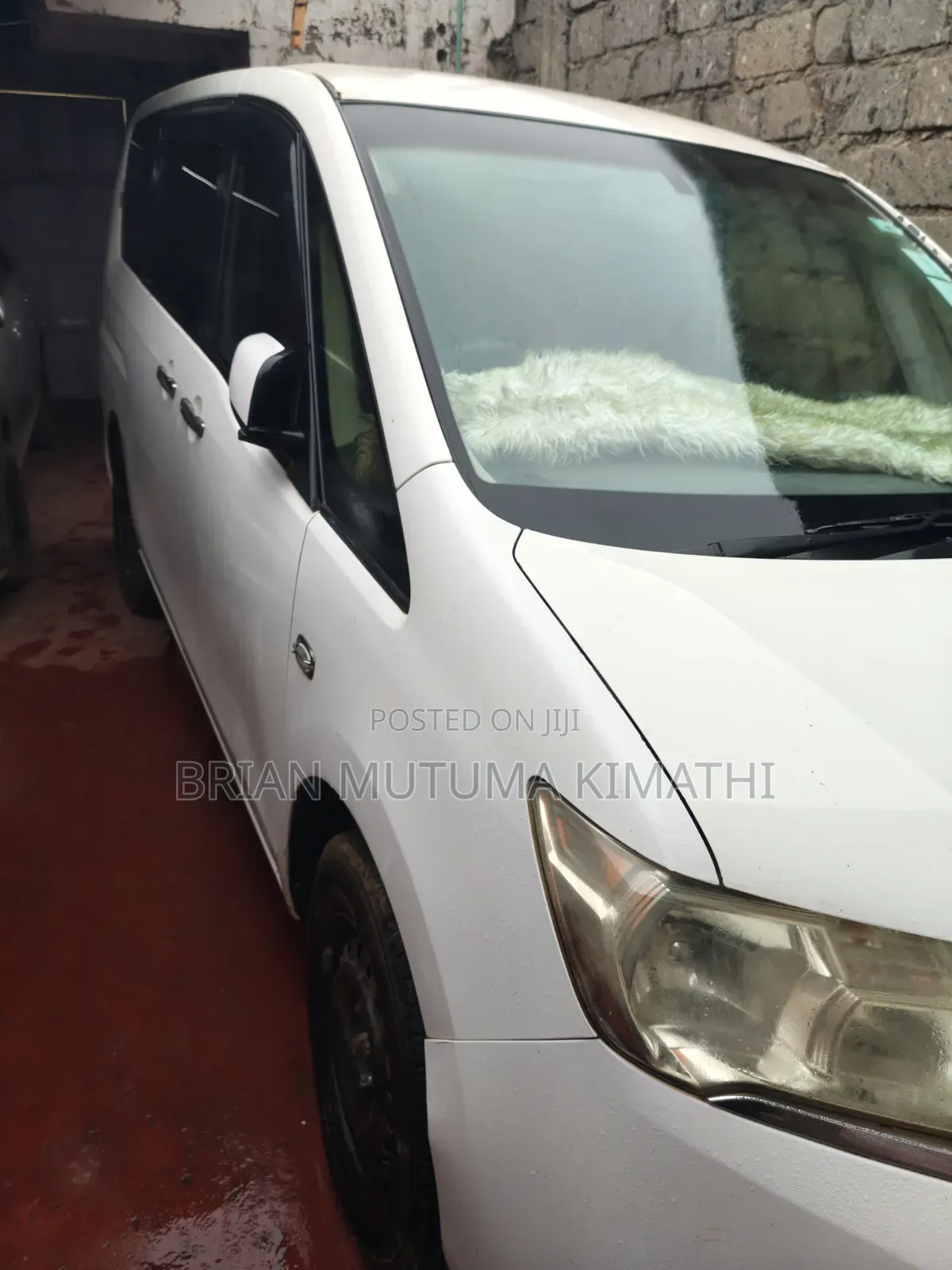 Nissan Serena 2013 White