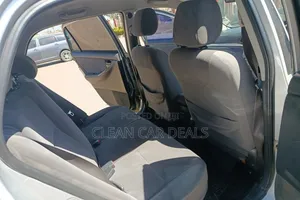 Toyota Corolla RunX 2005 Silver