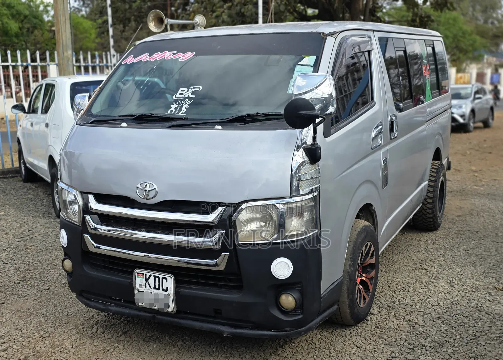 Toyota HiAce 2014 Silver