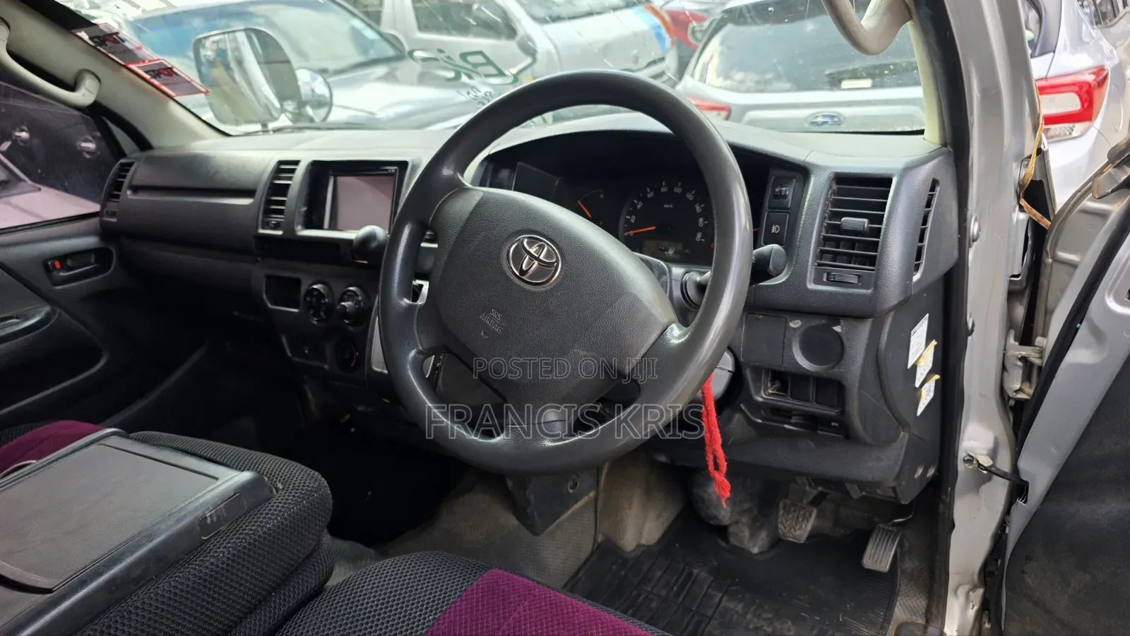 Toyota HiAce 2014 Silver