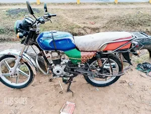 Bajaj Boxer 100 2021 Blue
