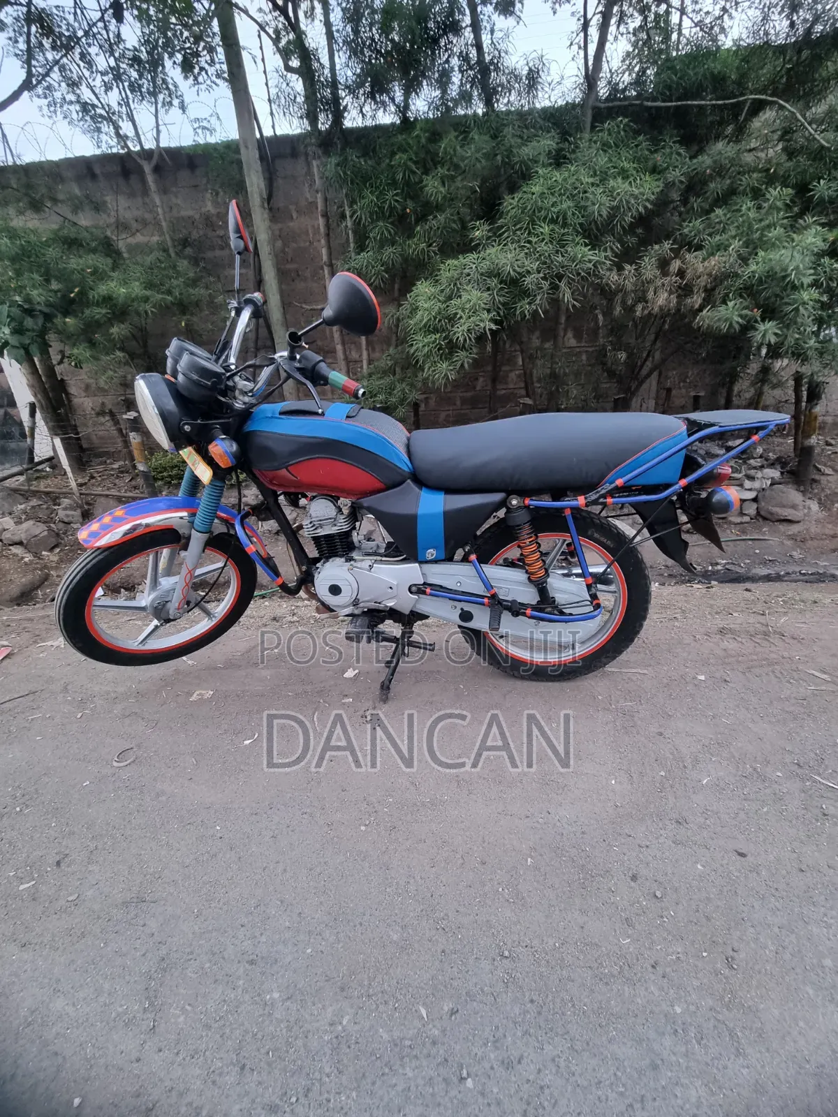 Bajaj Boxer 100 2023 Red