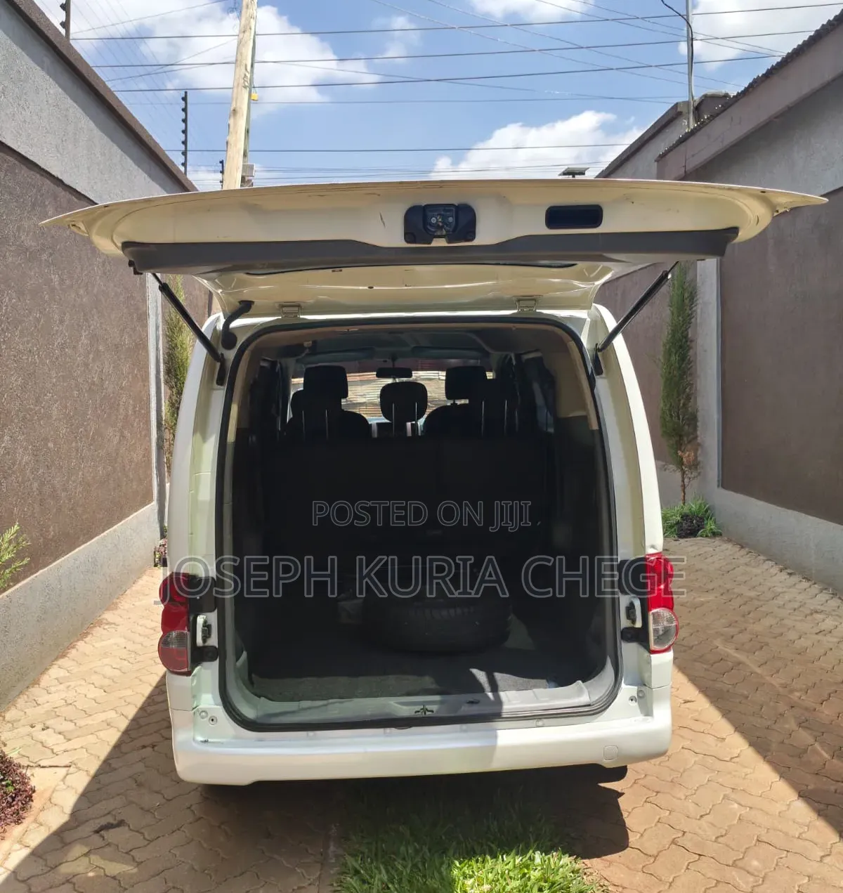 Nissan Vanette 2015 White