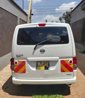 Nissan Vanette 2015 White