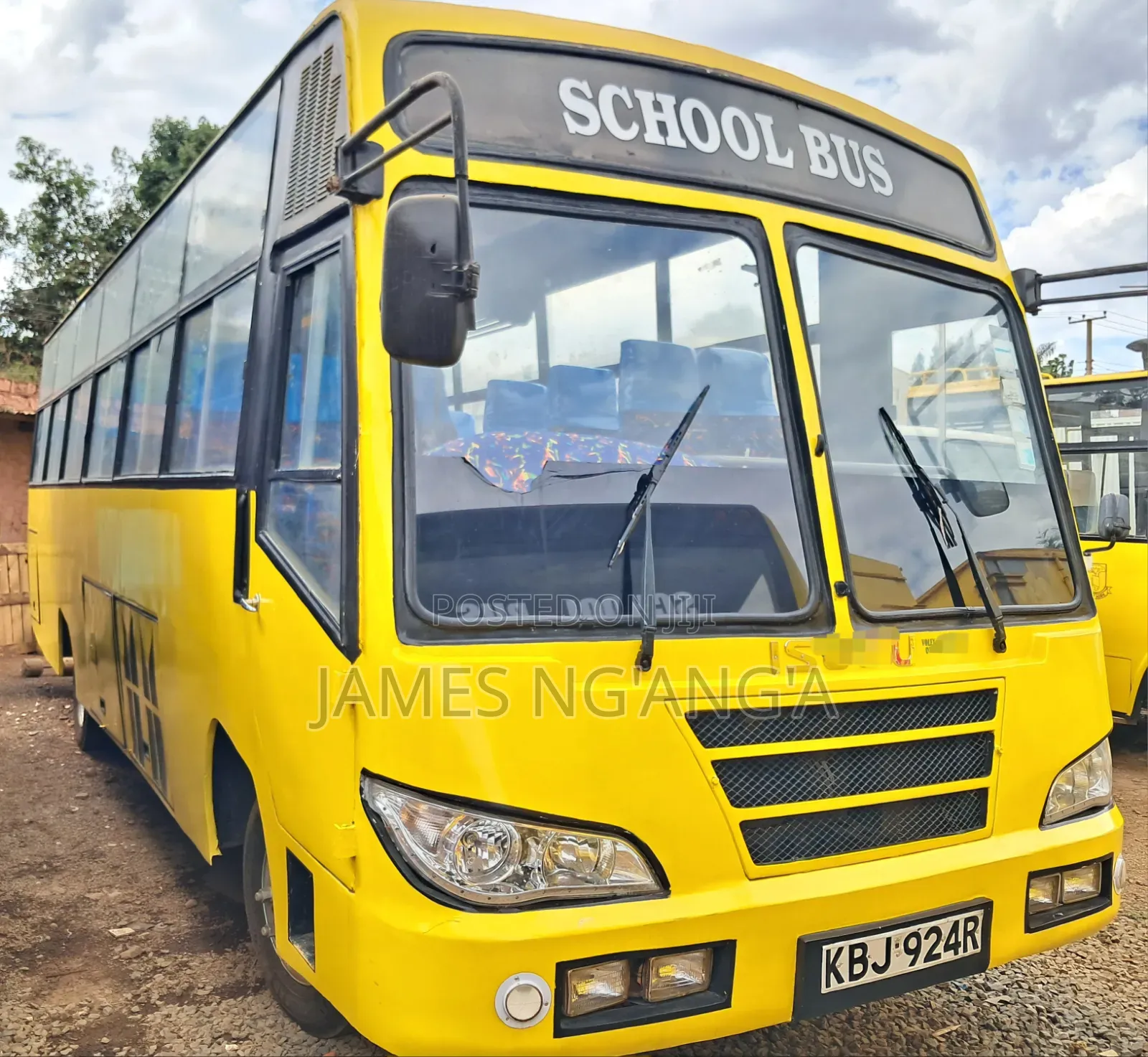 Isuzu FRR 2009 Yellow