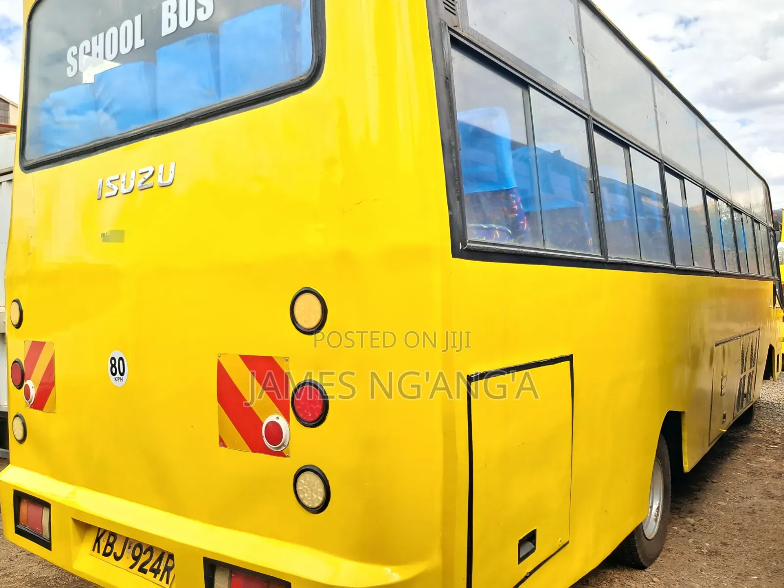 Isuzu FRR 2009 Yellow