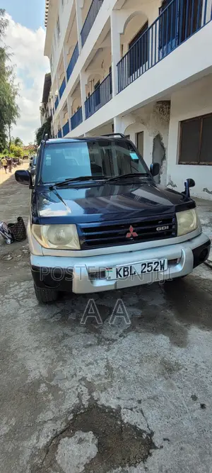 Mitsubishi Pajero 1999 Blue
