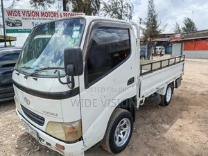 Toyota TownAce 2003 White