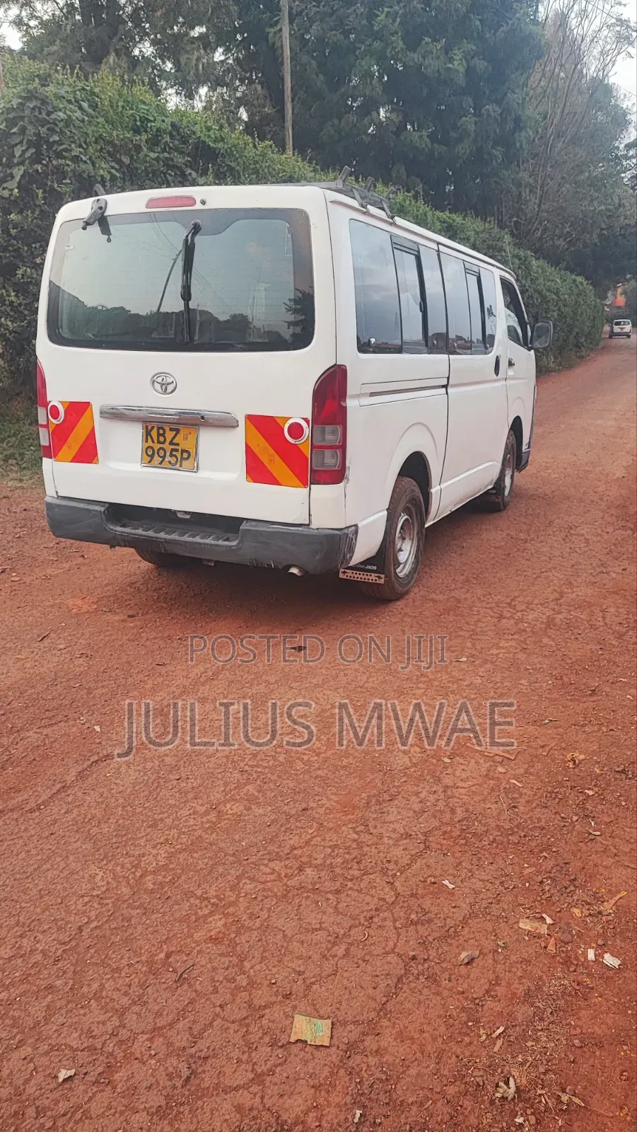 Toyota HiAce 2012 White