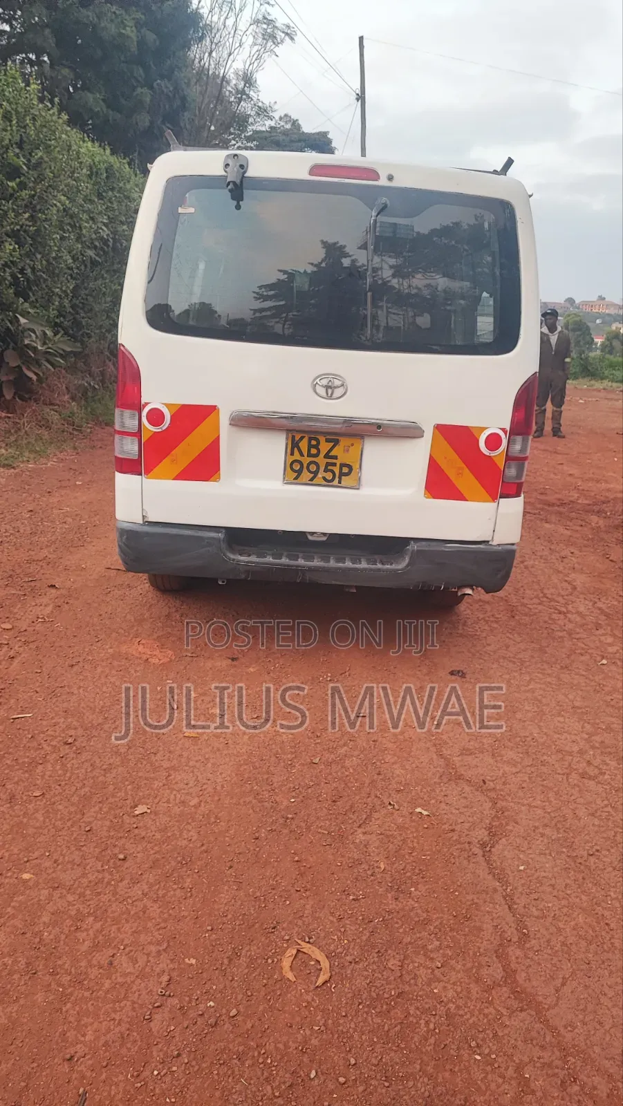 Toyota HiAce 2012 White