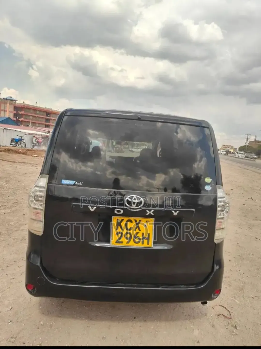 Toyota Voxy V 2WD 8-Seater 2012 Black