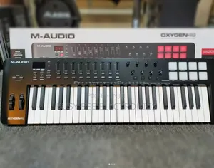 AUDIO Oxygen MKV 61-Key Keyboard Controller