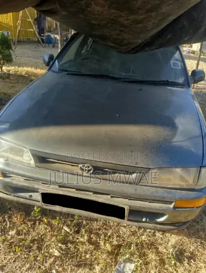 Toyota Corolla 1999 Green