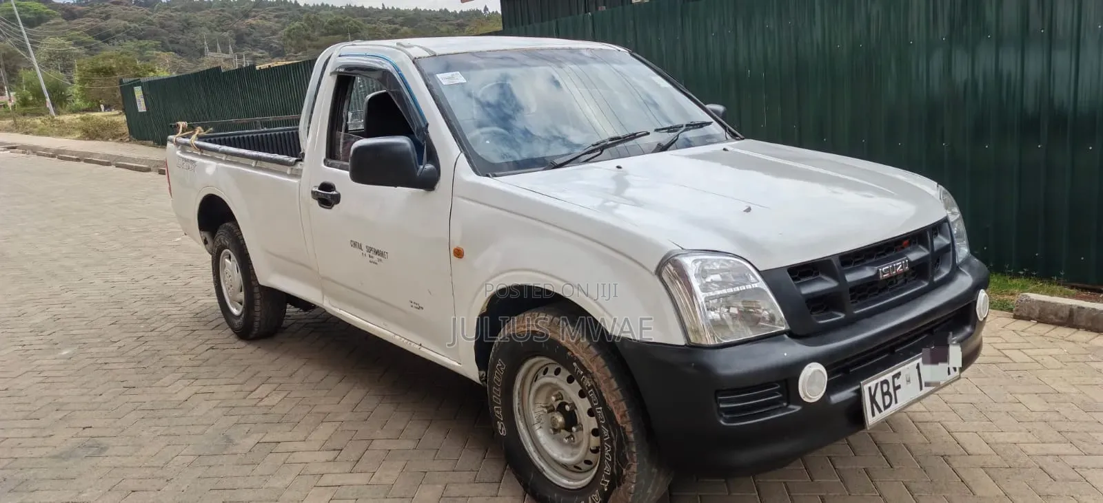 Isuzu D-MAX 2010 White