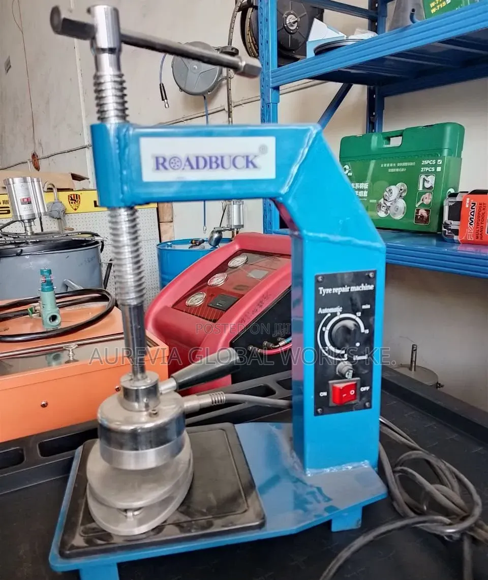 Tyre Vulcanizer Machine