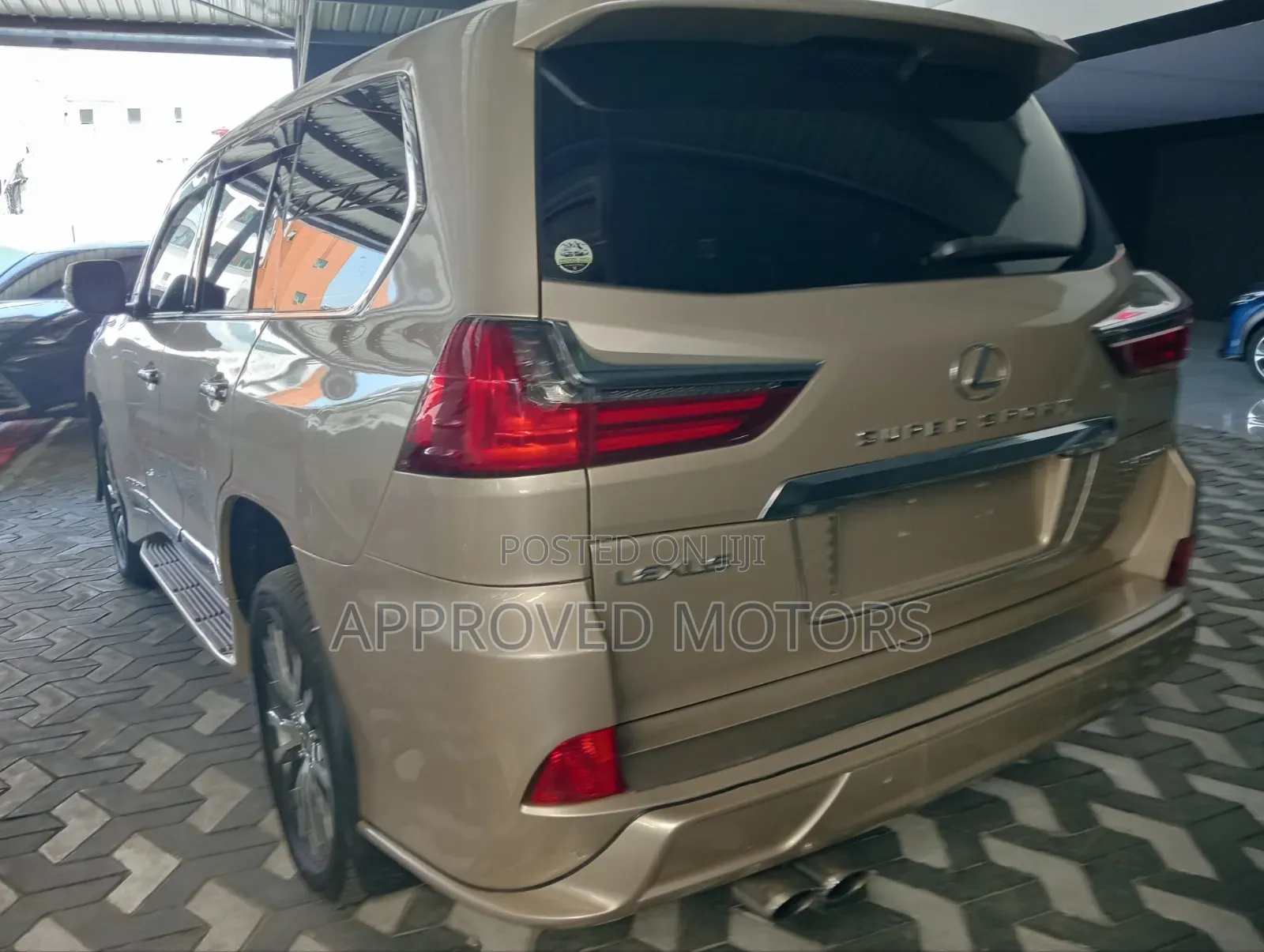 Lexus LX 2019 Gold