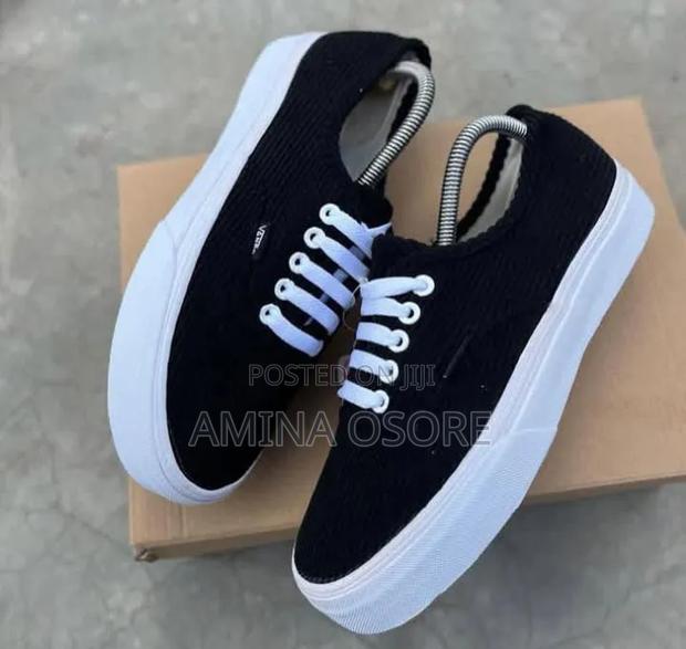 Black Codry Vans