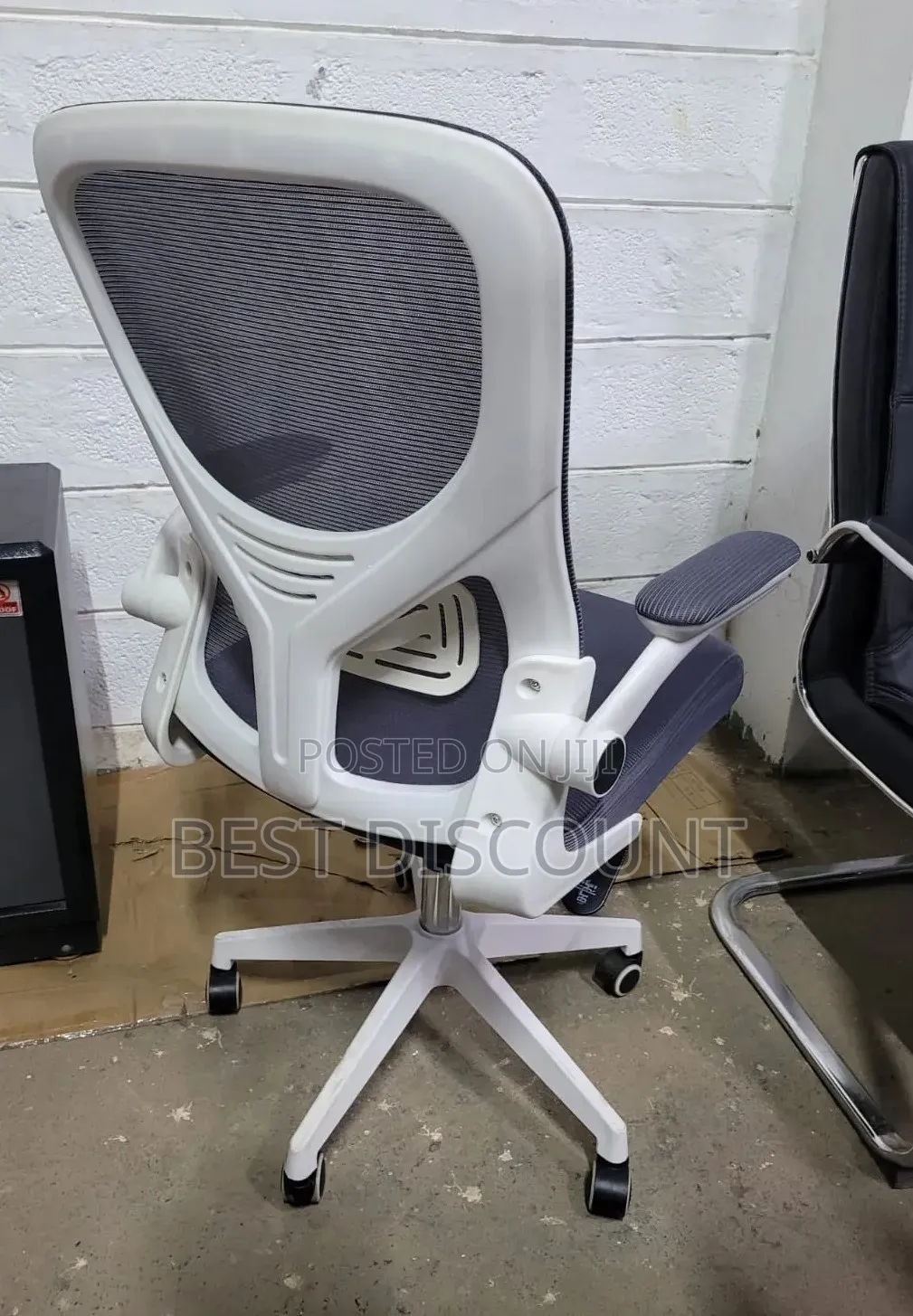 Folding Armrest Office Chair