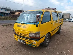 Toyota HiAce 2012 Yellow