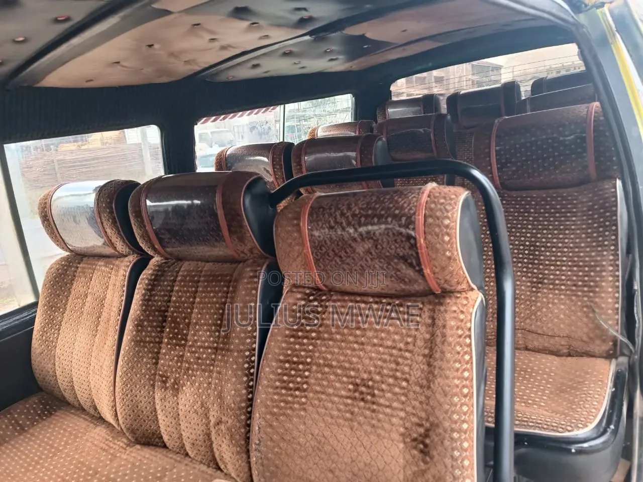Toyota HiAce 2012 Yellow